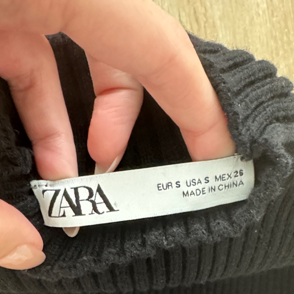 Zara Ribbed Sweater - Picture 2 of 3